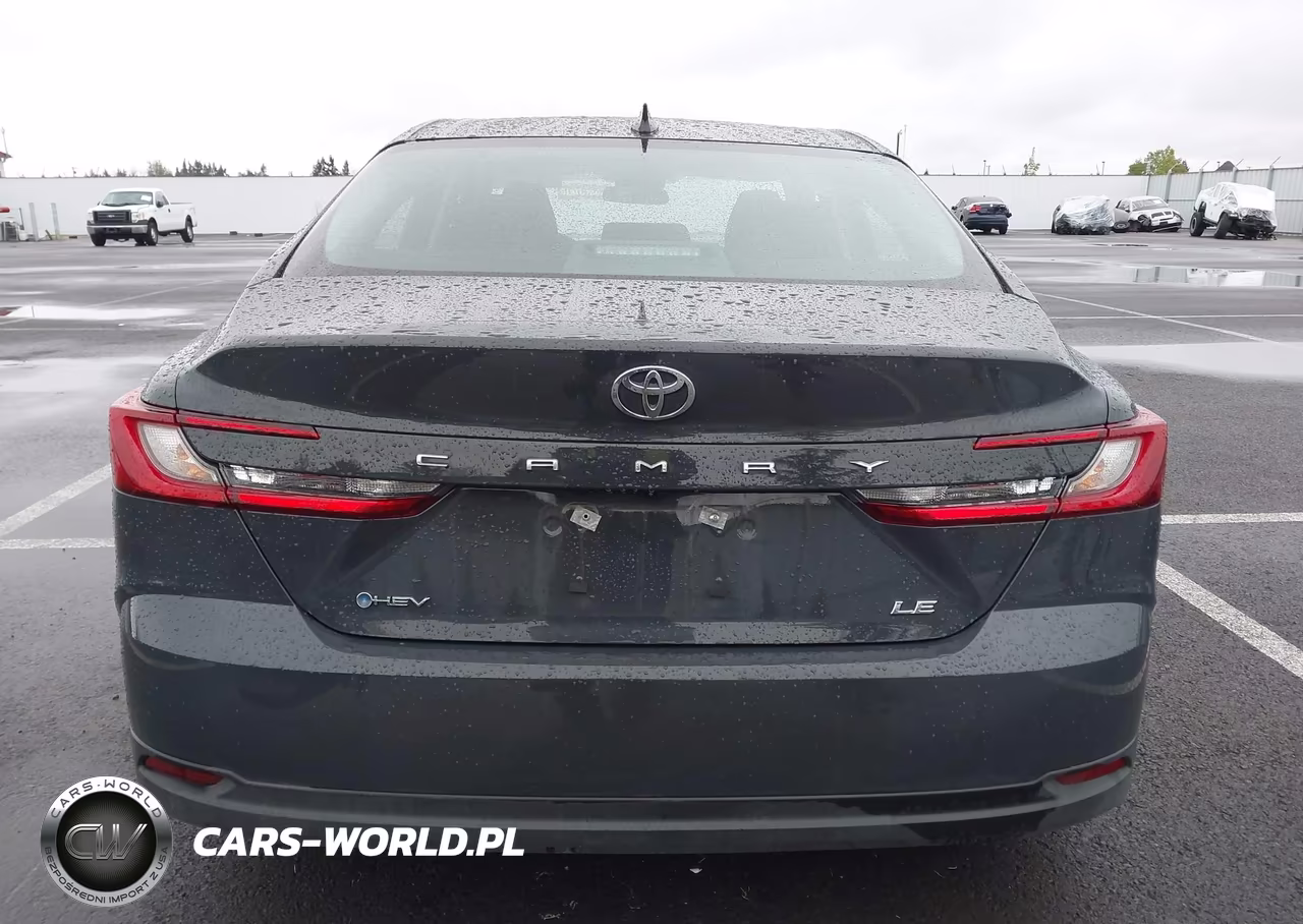 2026 Toyota Camry Le VIN:4T1DAACKXTU264823 - 17