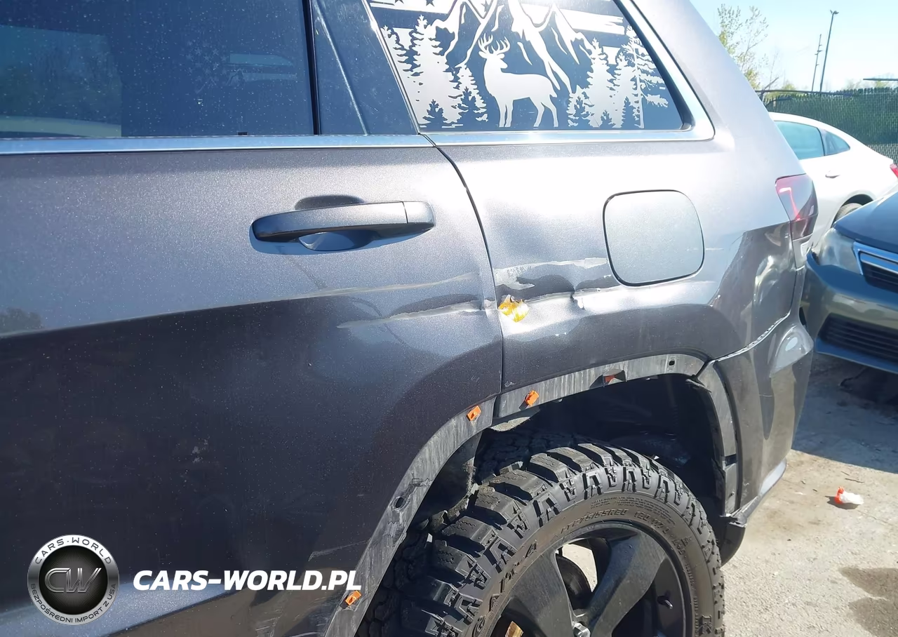 2015 Jeep Grand Cherokee Altitude VIN:1C4RJFAG3FC785253 - 17