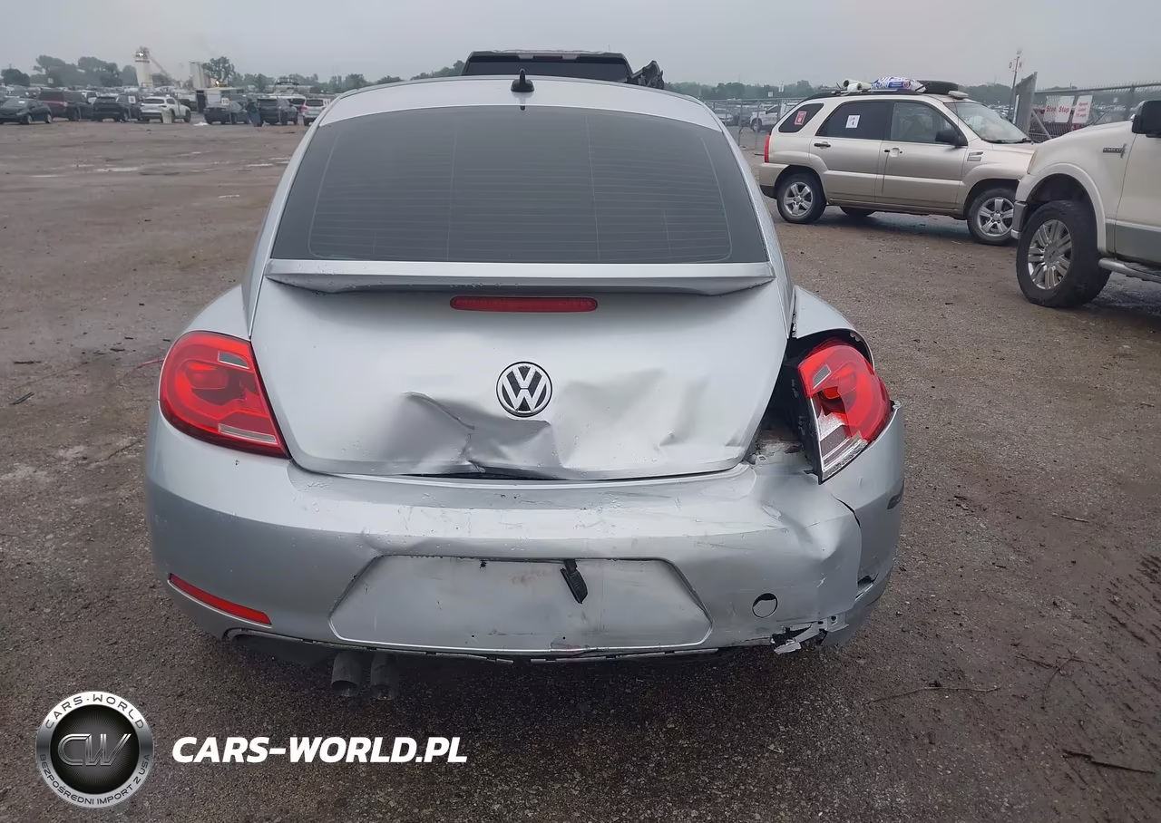 2014 Volkswagen Beetle 2.5L VIN:3VWJX7AT0EM629535 - 16