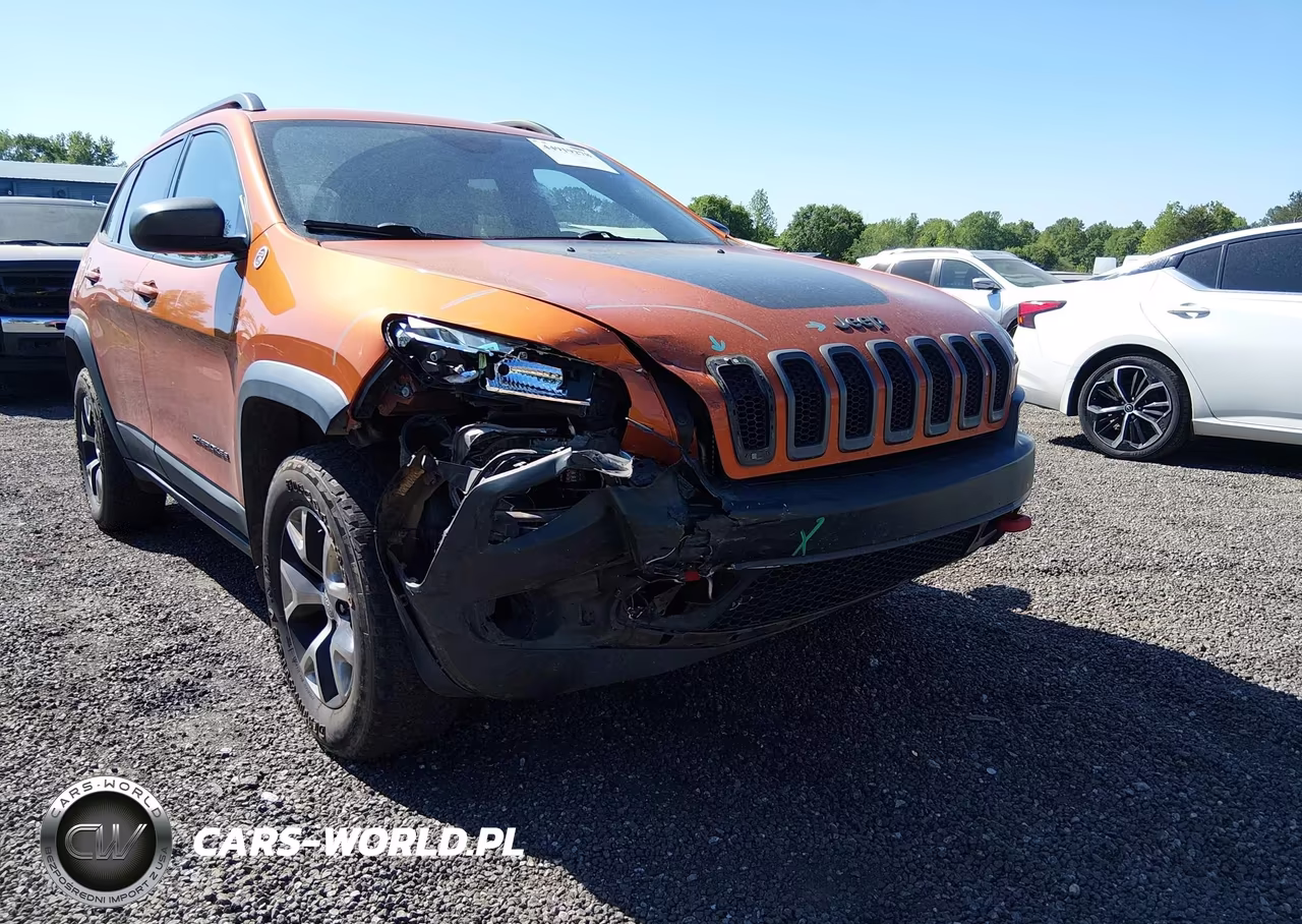 2015 Jeep Cherokee Trailhawk VIN:1C4PJMBS0FW698889 - 6