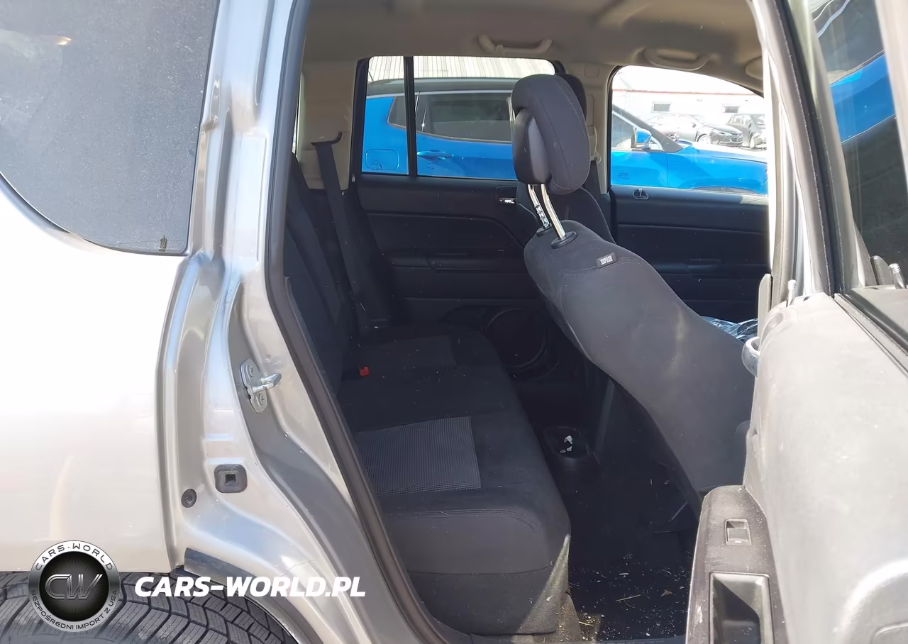 2015 Jeep Compass Sport VIN:1C4NJDBB3FD283276 - 8