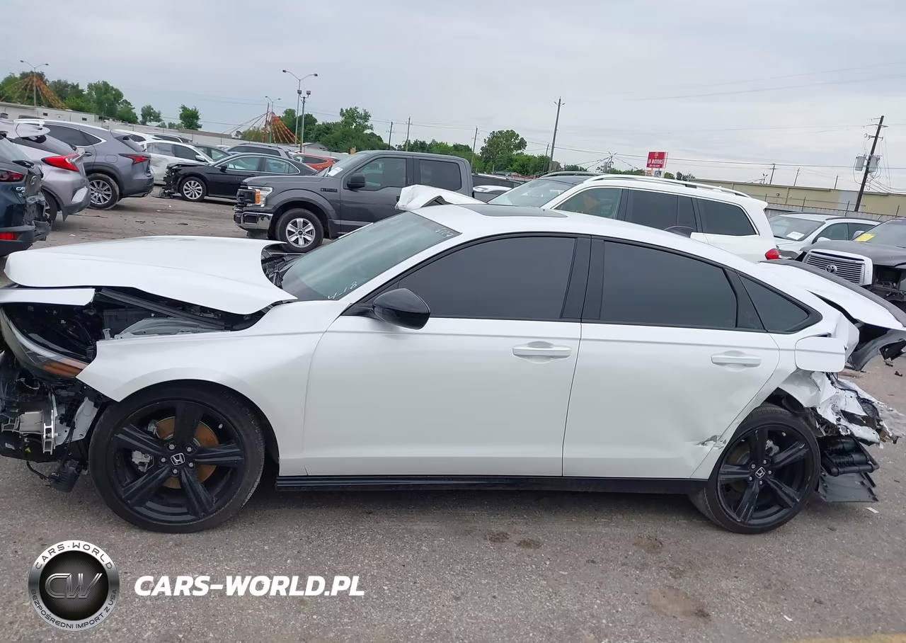 2025 Honda Accord Hybrid Sport-L VIN:1HGCY2F7XSA096109 - 15