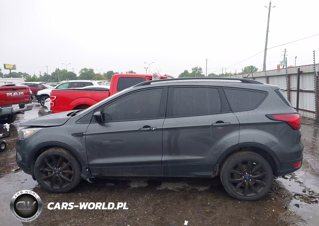 2019 Ford Escape Se VIN:1FMCU0GD3KUC02025 - 14