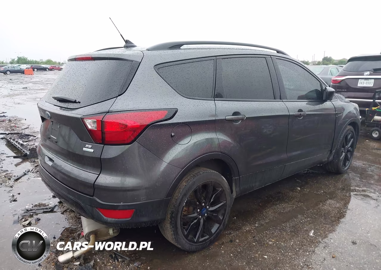 2019 Ford Escape Se VIN:1FMCU0GD3KUC02025 - 4