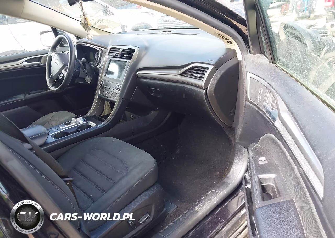 2019 Ford Fusion Se VIN:3FA6P0HD6KR239638 - 5