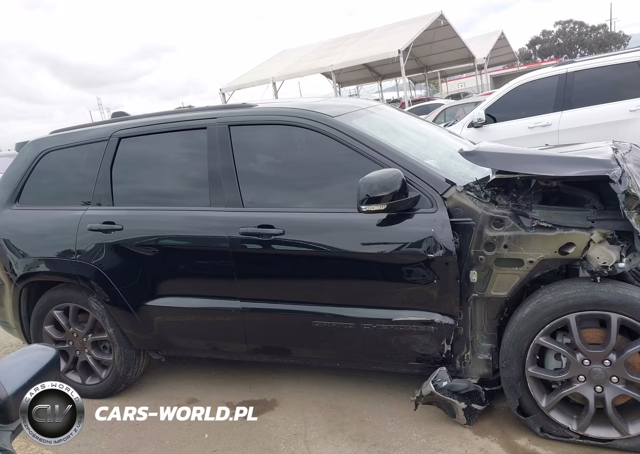 2021 Jeep Grand Cherokee High Altitude 4X4 VIN:1C4RJFCG8MC673252 - 13