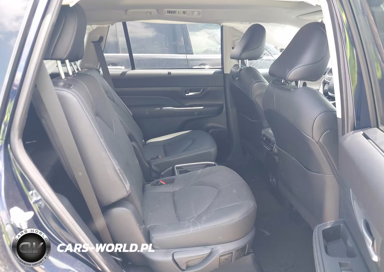 2025 Toyota Grand Highlander Platinum VIN:5TDAAAB57SS079165 - 7