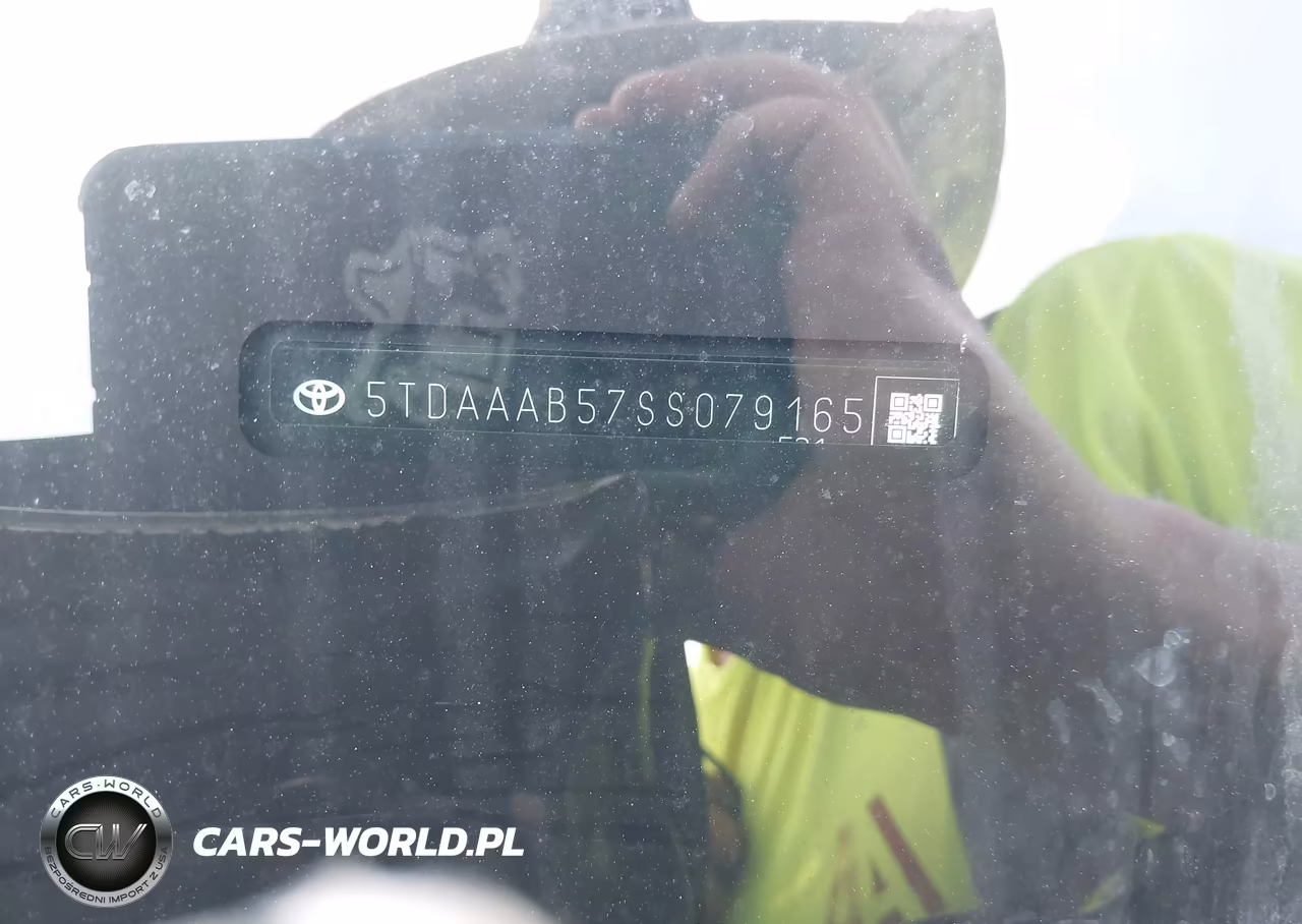 2025 Toyota Grand Highlander Platinum VIN:5TDAAAB57SS079165 - 8
