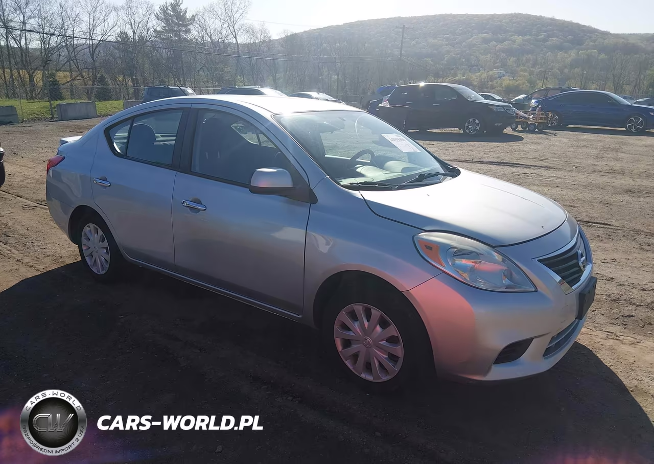 2013 Nissan Versa 1.6 Sv