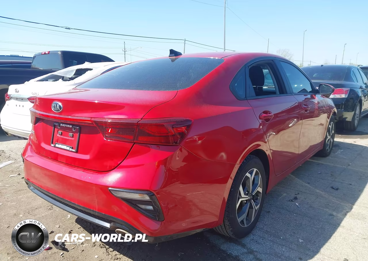2021 Kia Forte Lxs VIN:3KPF24AD8ME387701 - 4