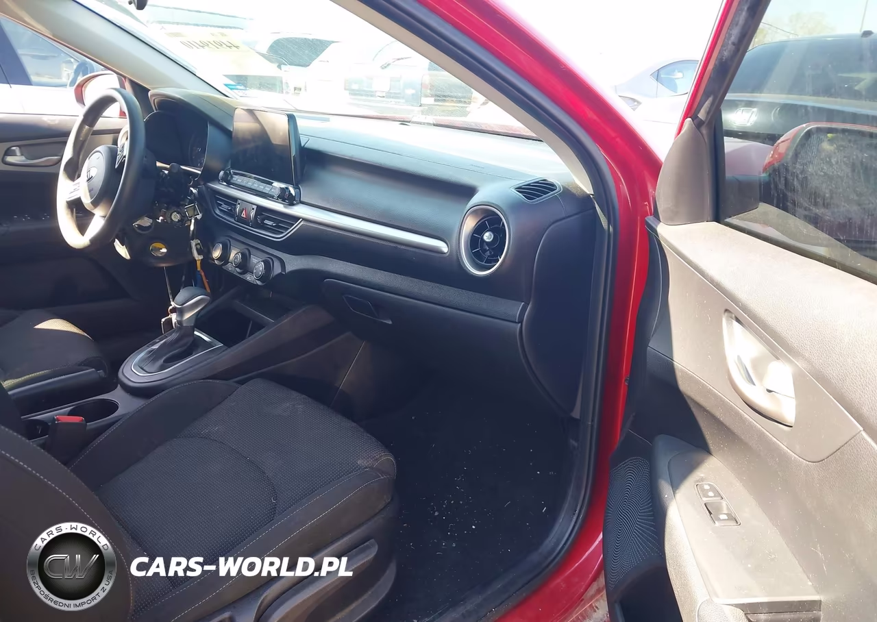 2021 Kia Forte Lxs VIN:3KPF24AD8ME387701 - 5