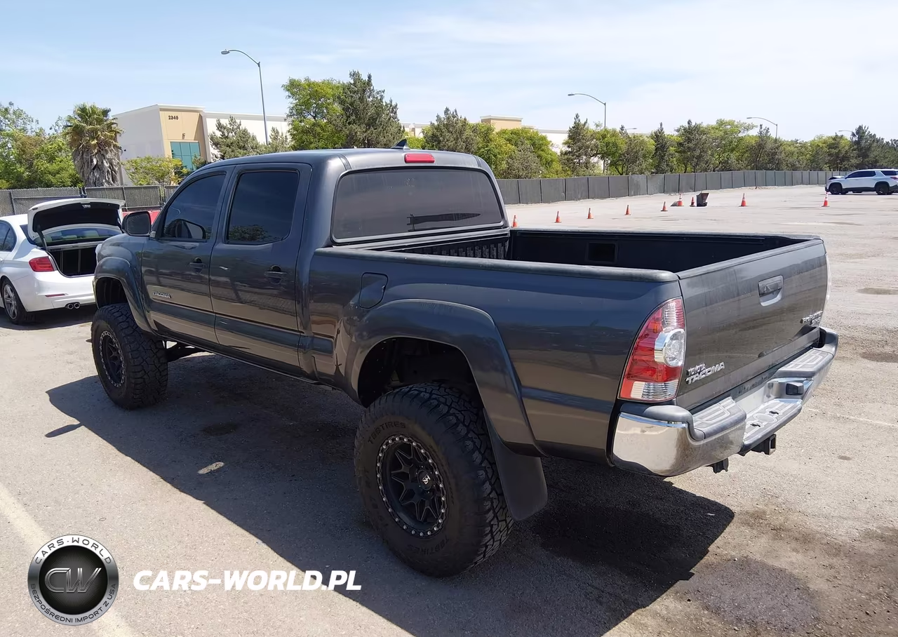 2012 Toyota Tacoma Prerunner V6 VIN:3TMKU4HN7CM033910 - 3