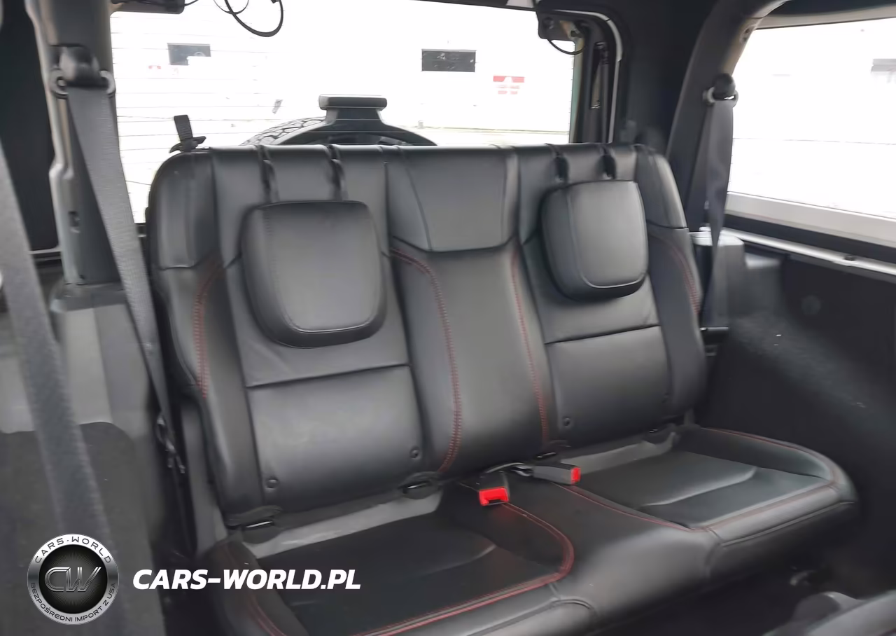 2018 Jeep Wrangler Rubicon 4X4 VIN:1C4HJXCG4JW241642 - 8