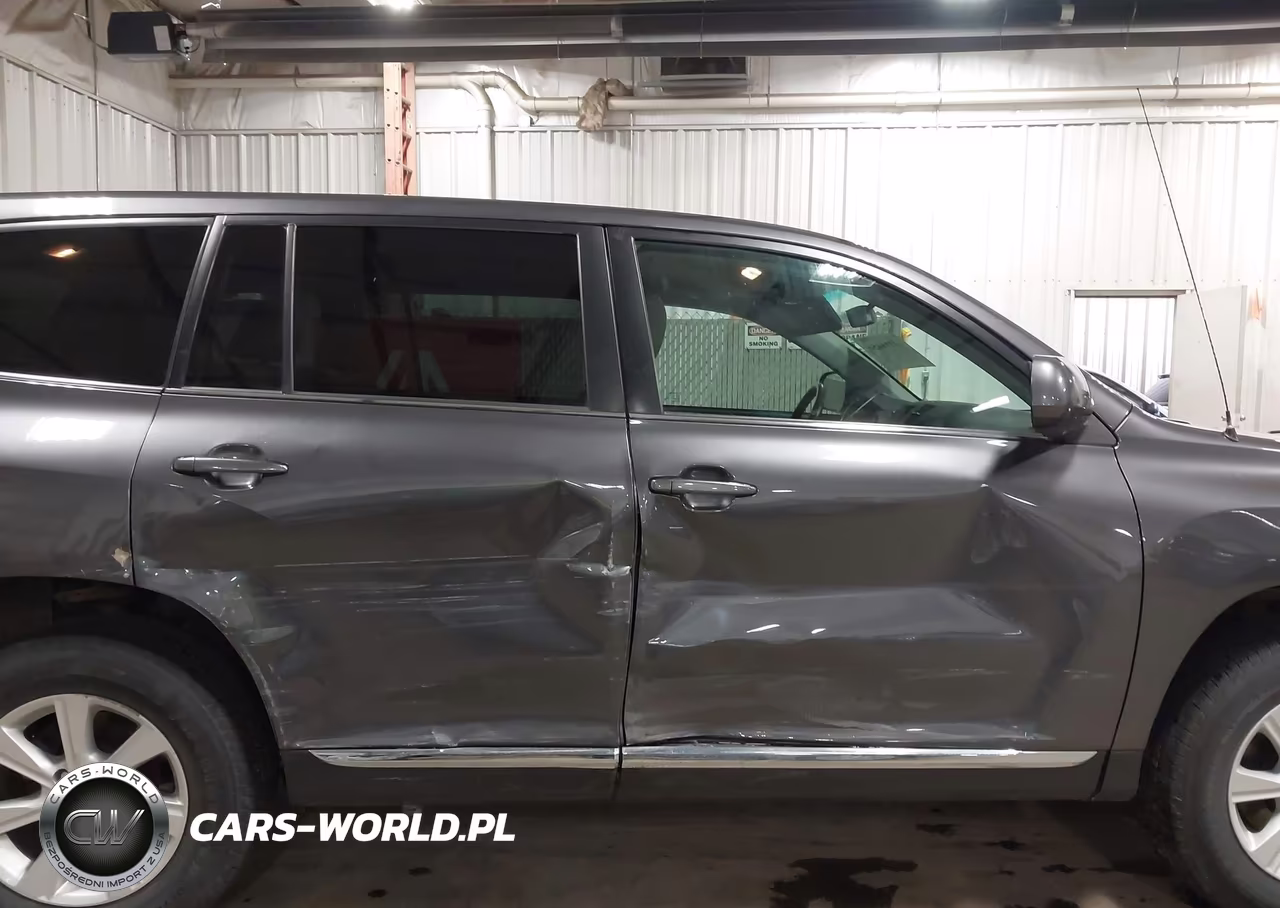 2012 Toyota Highlander Base V6 VIN:5TDBK3EH6CS115741 - 6