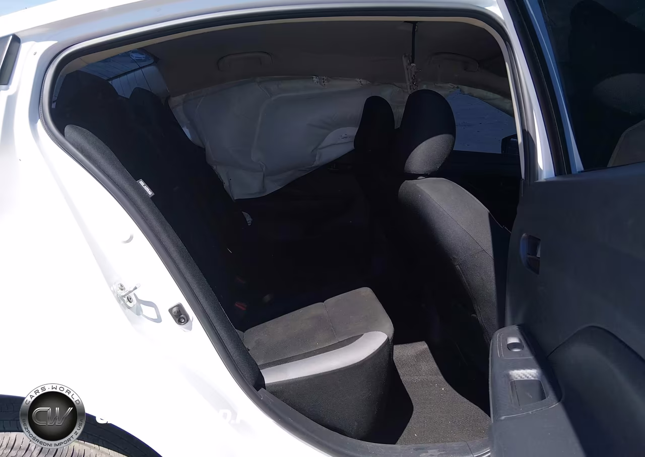 2025 Nissan Versa 1.6 S VIN:3N1CN8DV1SL831714 - 8