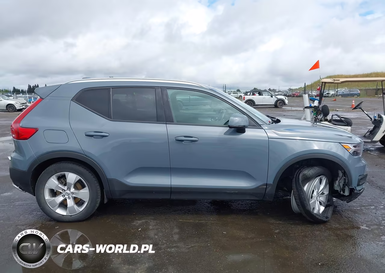 2021 Volvo Xc40 T5 Momentum VIN:YV4162UK1M2452296 - 13