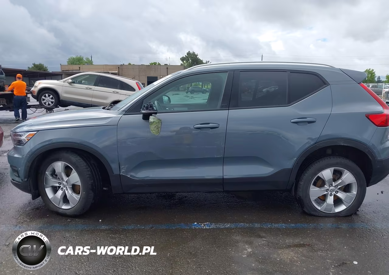 2021 Volvo Xc40 T5 Momentum VIN:YV4162UK1M2452296 - 14
