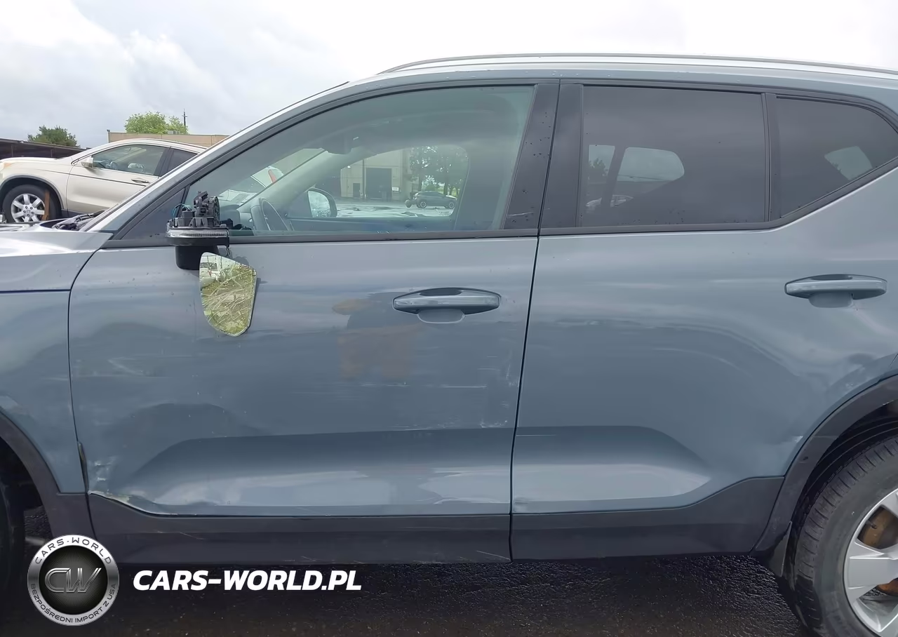 2021 Volvo Xc40 T5 Momentum VIN:YV4162UK1M2452296 - 17