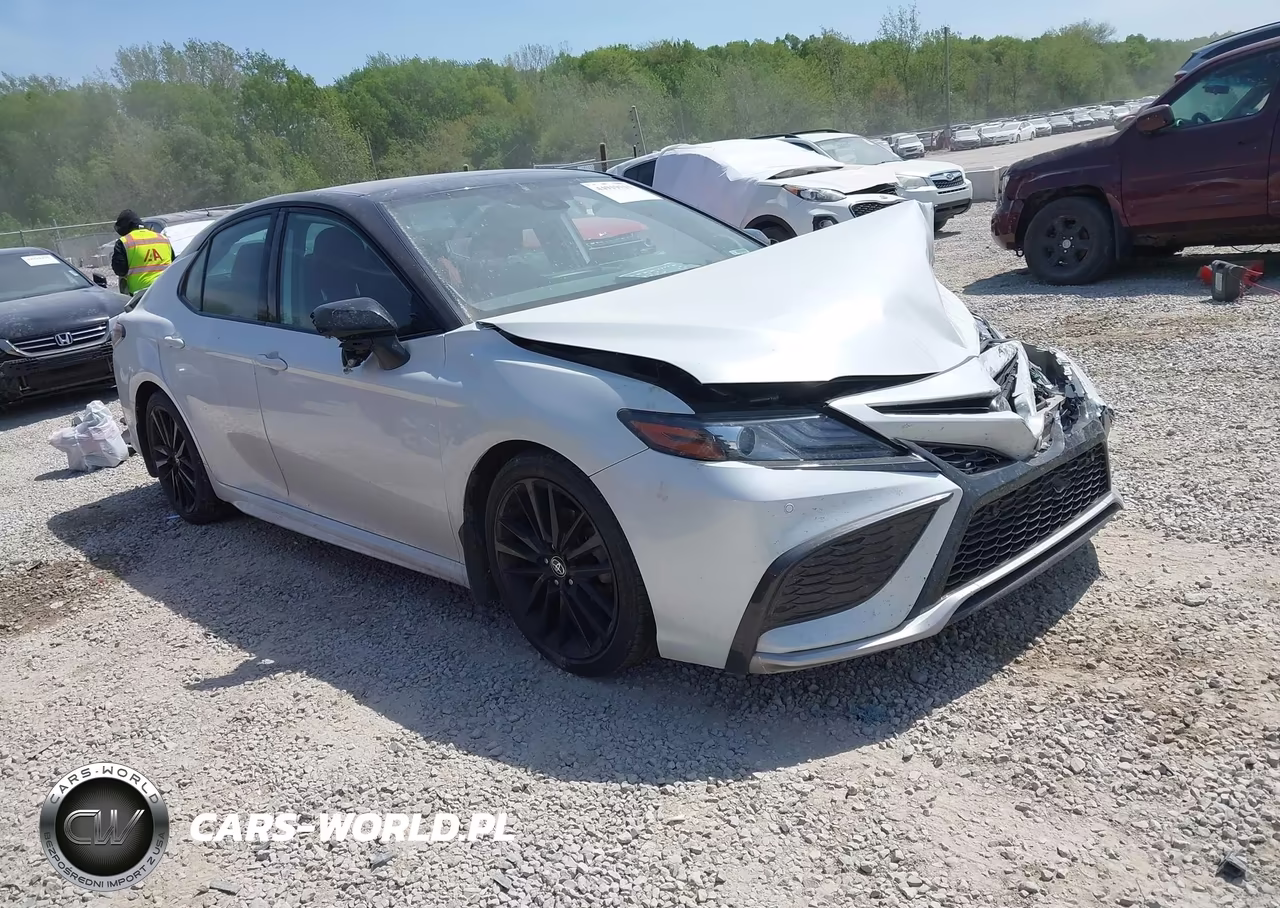 2022 Toyota Camry Xse V6 – zdjęcie 1 z 16