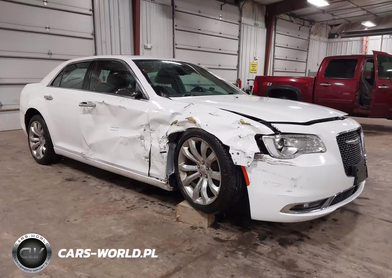 2017 Chrysler 300C – zdjęcie 1 z 16