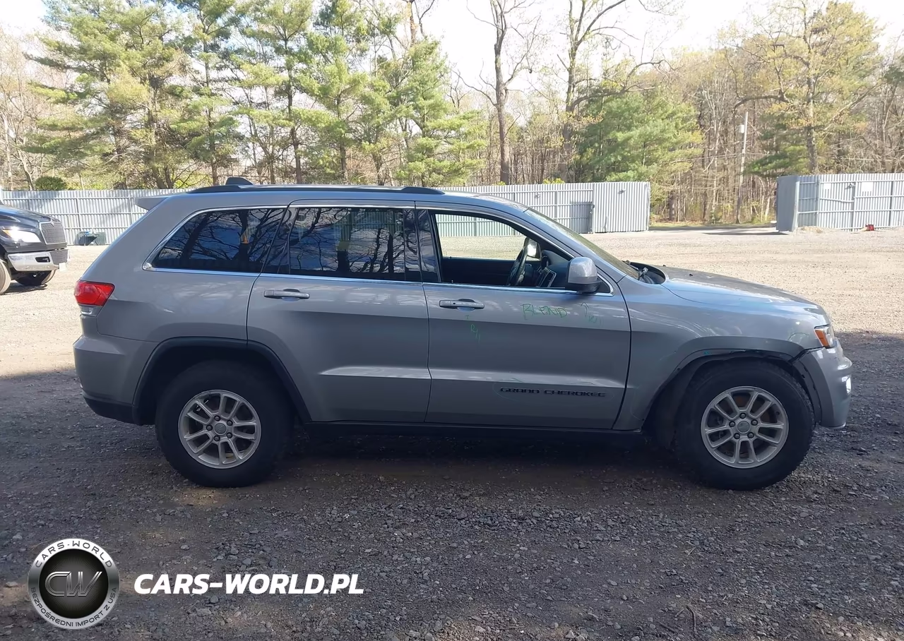 2019 Jeep Grand Cherokee Laredo E 4X4 VIN:1C4RJFAG5KC727297 - 13