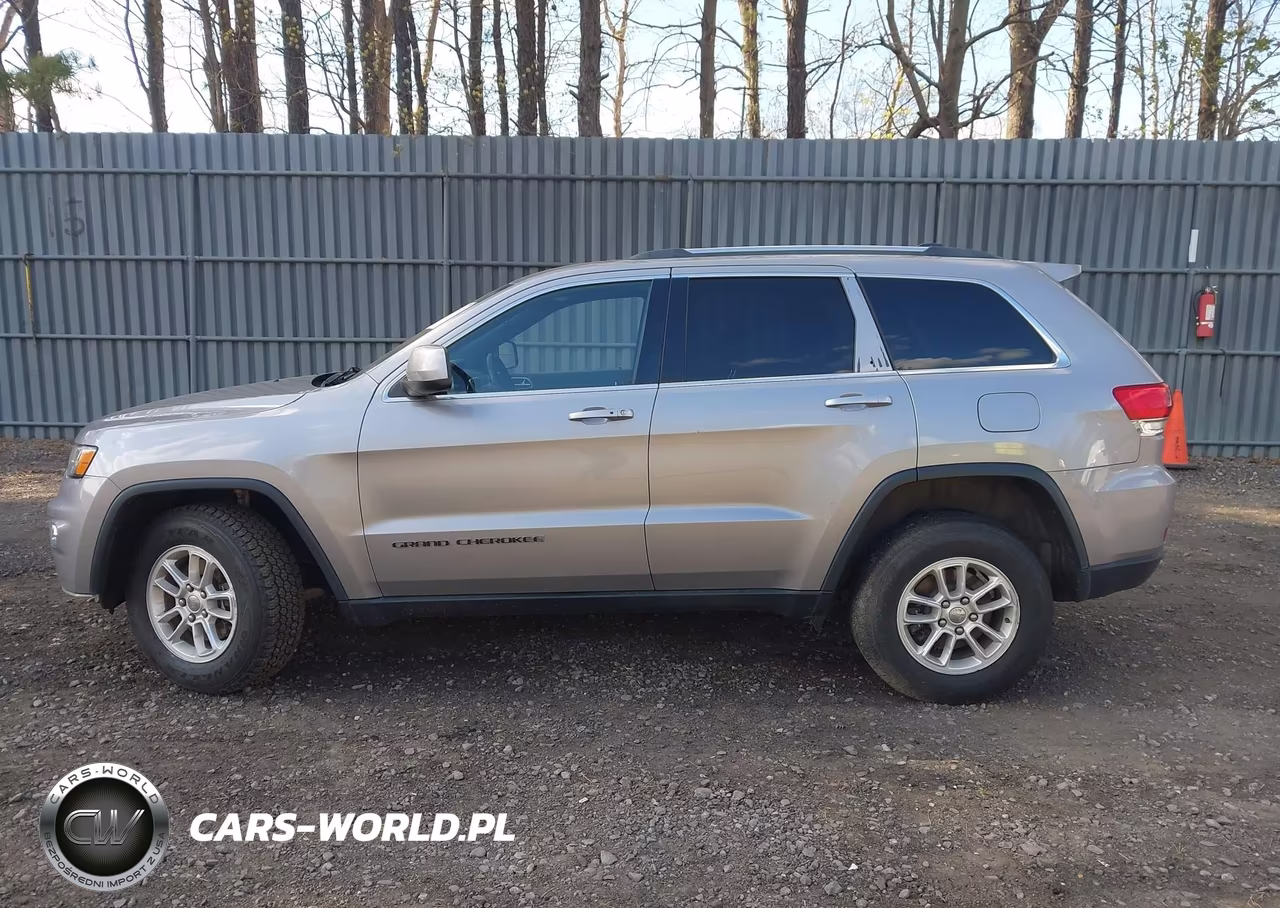 2019 Jeep Grand Cherokee Laredo E 4X4 VIN:1C4RJFAG5KC727297 - 14