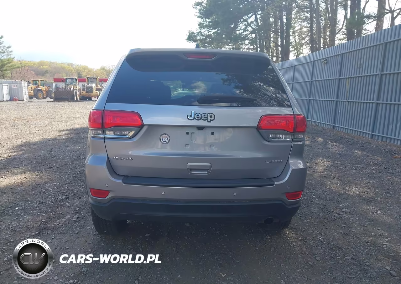 2019 Jeep Grand Cherokee Laredo E 4X4 VIN:1C4RJFAG5KC727297 - 16