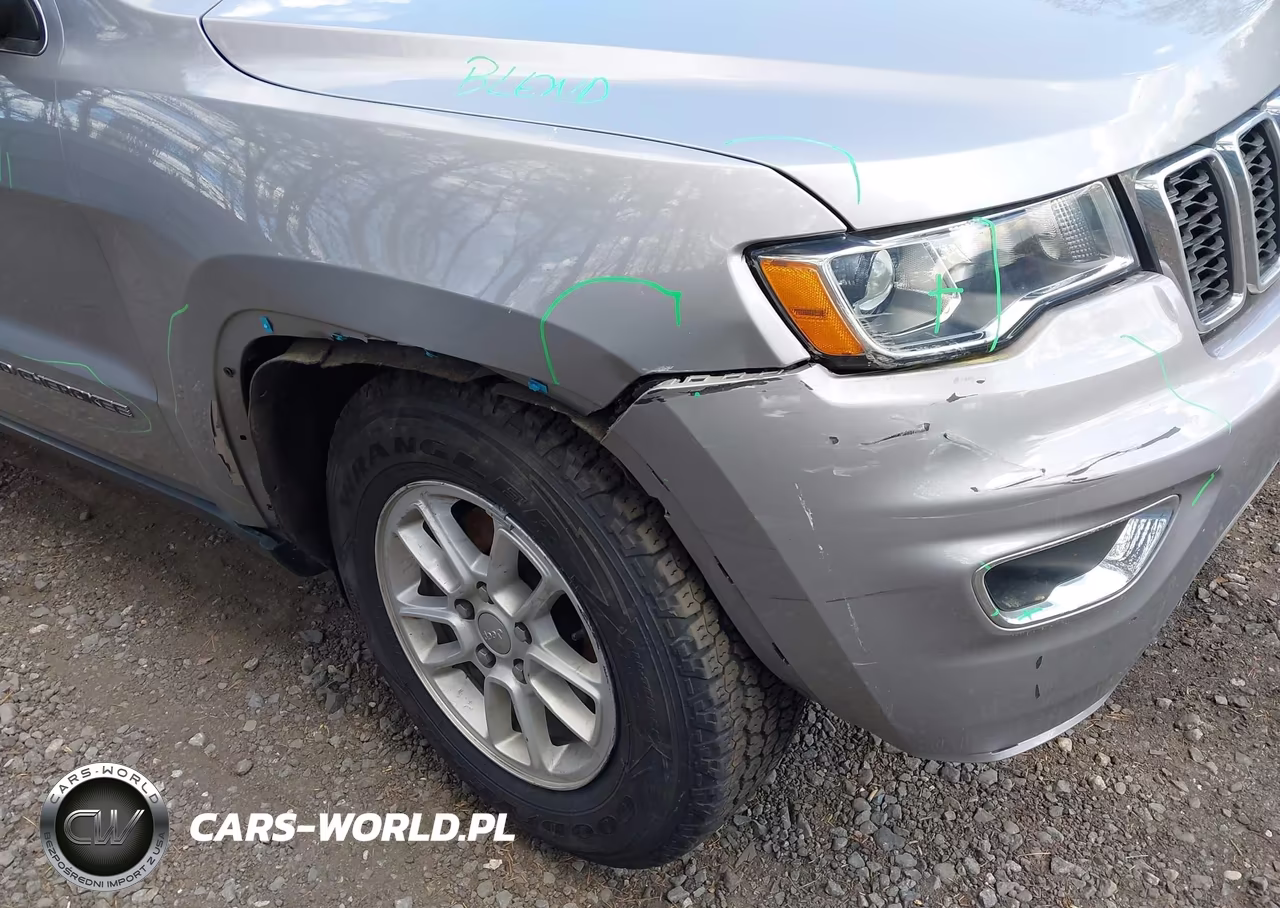 2019 Jeep Grand Cherokee Laredo E 4X4 VIN:1C4RJFAG5KC727297 - 6