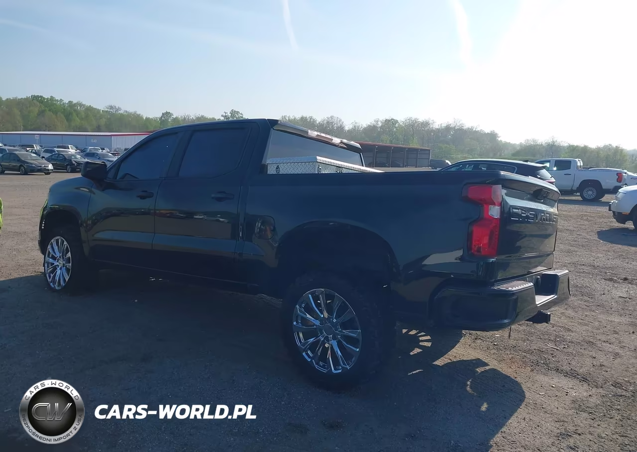 2022 Chevrolet Silverado 1500 4Wd Short Bed Custom VIN:3GCPDBEK1NG527119 - 3