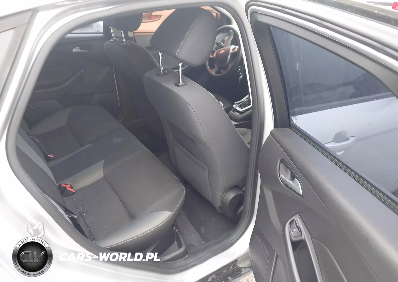 2014 Ford Focus Se VIN:1FADP3F23EL264526 - 8