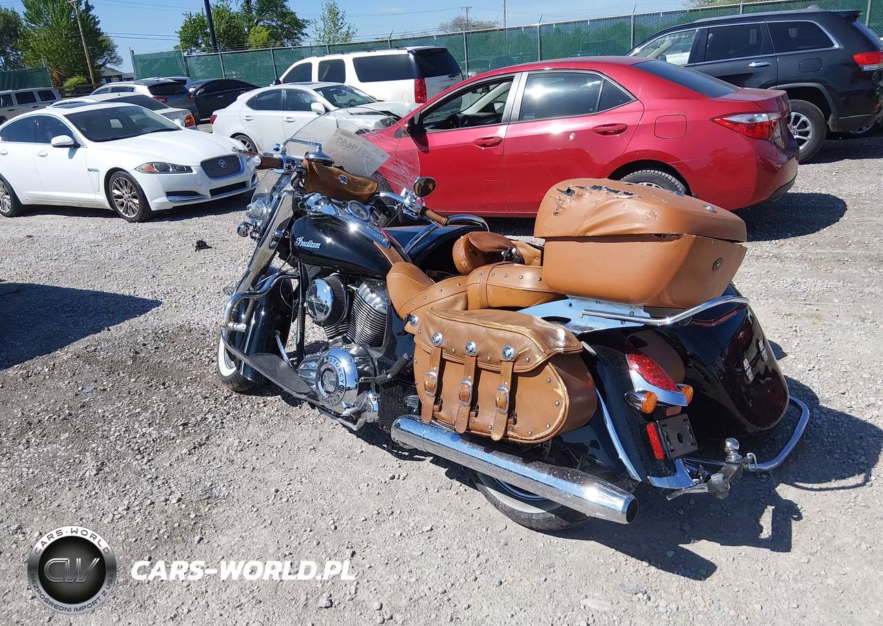 2017 Indian Motorcycle Co. Chief Vintage VIN:56KCCVAA8H3351820 - 3