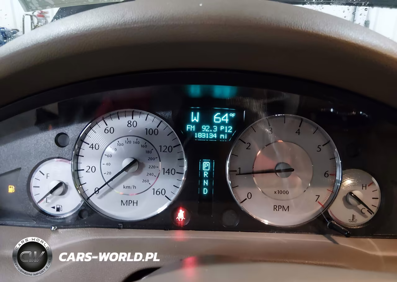 2008 Chrysler 300C Hemi VIN:2C3LA63H18H292171 - 7