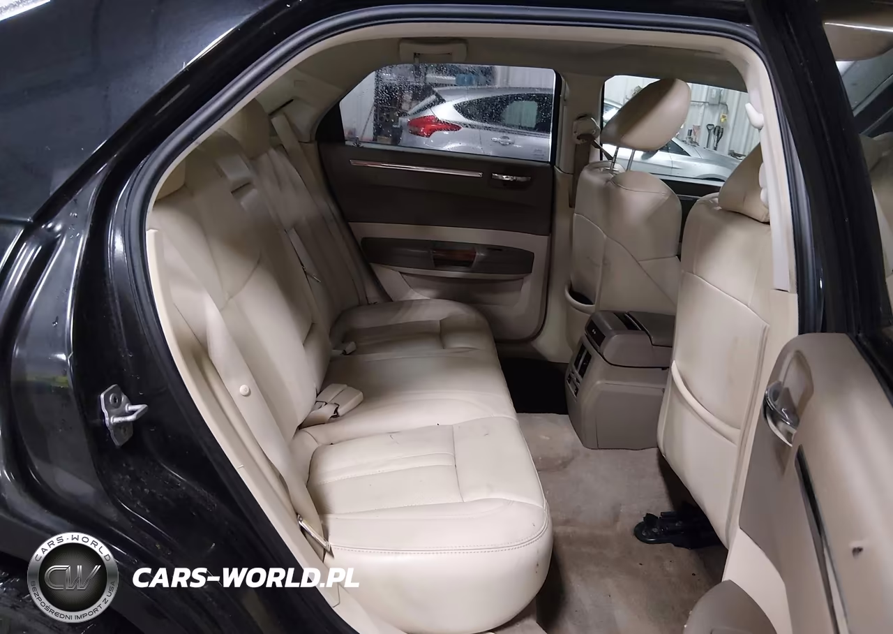 2008 Chrysler 300C Hemi VIN:2C3LA63H18H292171 - 8