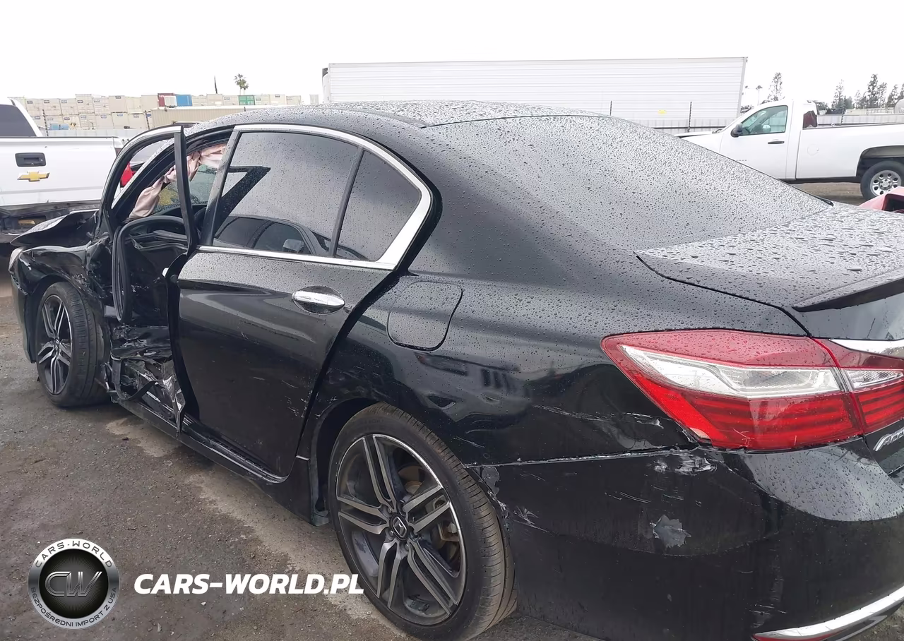 2017 Honda Accord Sport VIN:1HGCR2F50HA039339 - 14