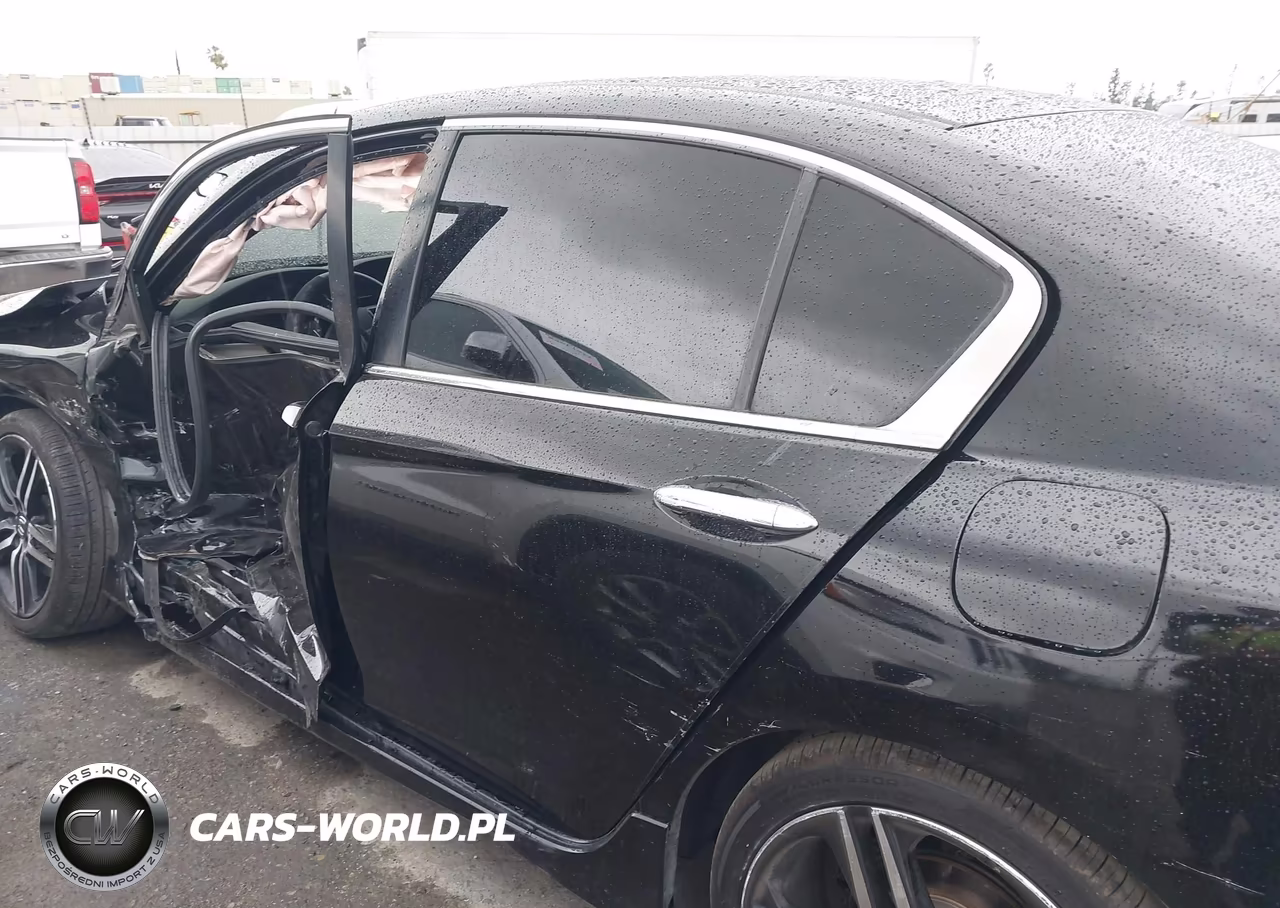 2017 Honda Accord Sport VIN:1HGCR2F50HA039339 - 18