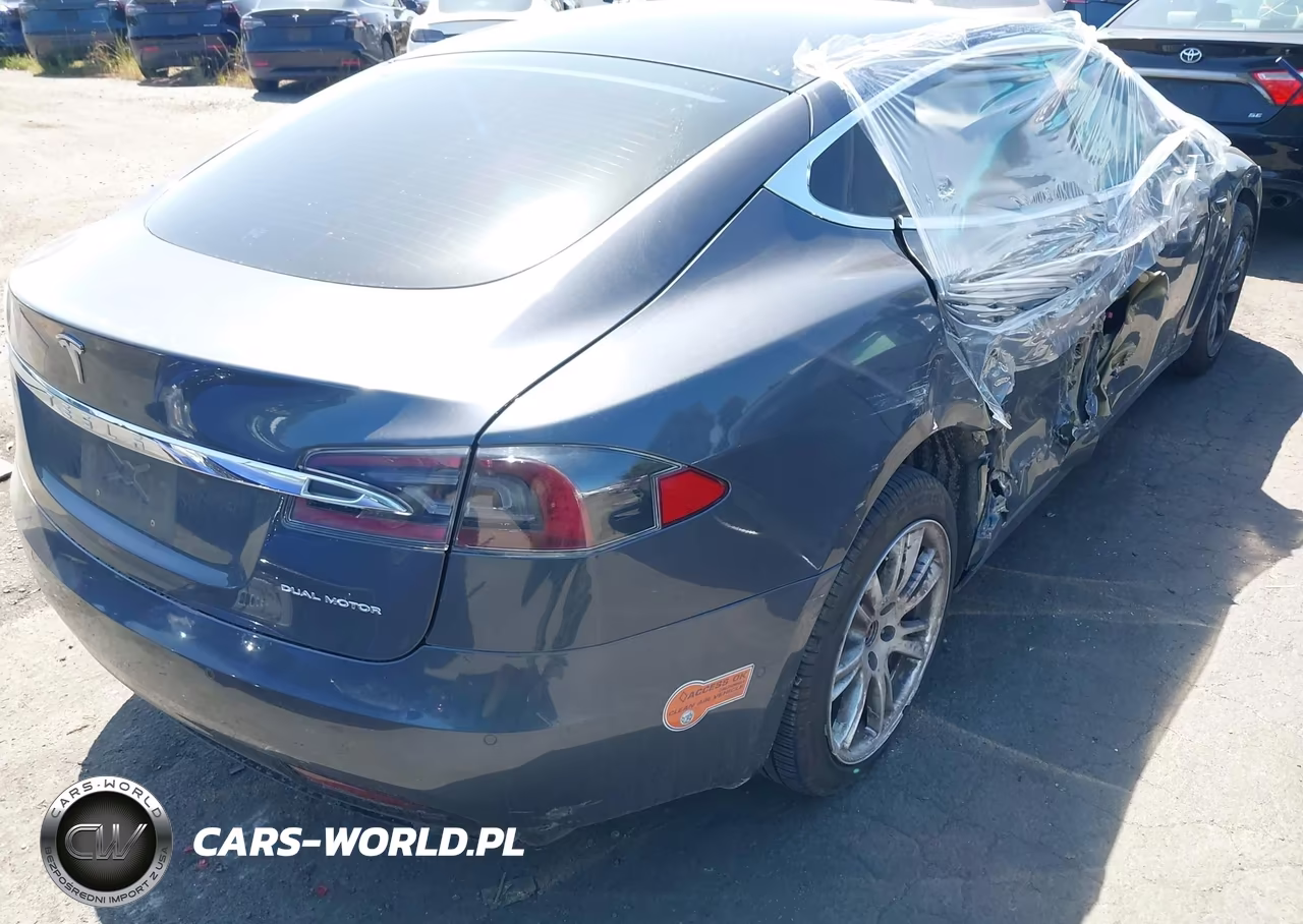 2020 Tesla Model S Long Range Dual Motor All-Wheel Drive-Long Range Plus Dual Motor All-Wheel Drive VIN:5YJSA1E29LF401350 - 4