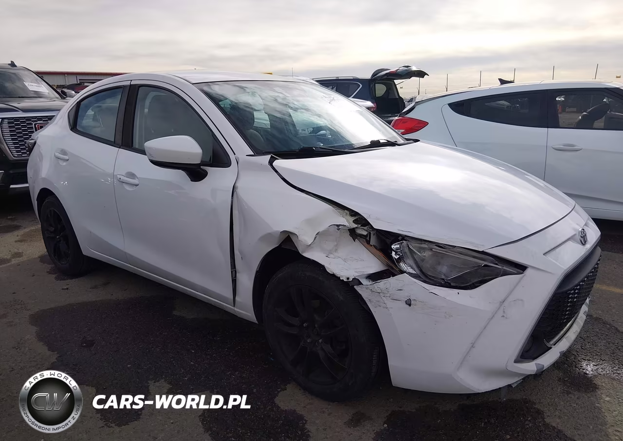 2019 Toyota Yaris Le – zdjęcie 1 z 16