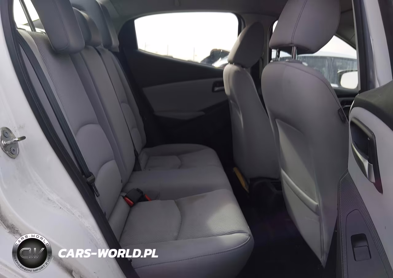2019 Toyota Yaris Le VIN:3MYDLBYV8KY507033 - 8