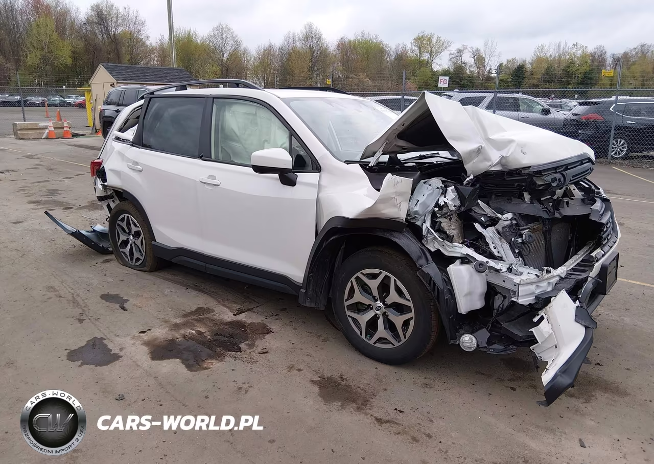 2023 Subaru Forester Premium