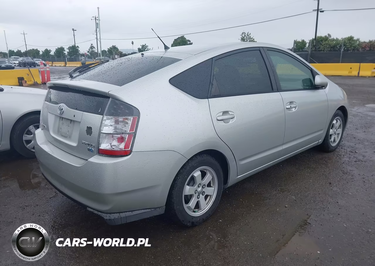 2005 Toyota Prius VIN:JTDKB20UX53054347 - 4