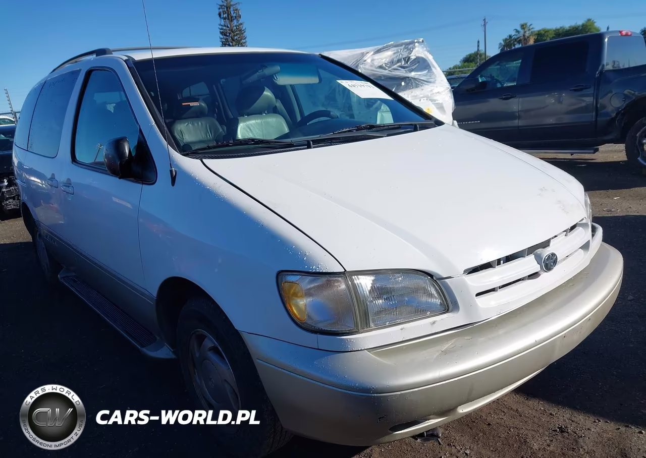 2000 Toyota Sienna Xle
