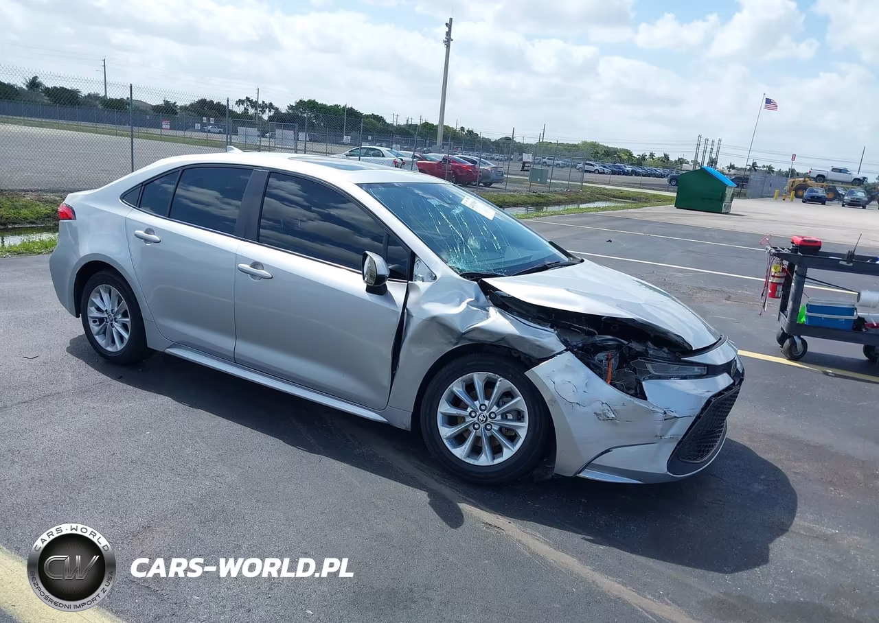 2022 Toyota Corolla Le – zdjęcie 1 z 16