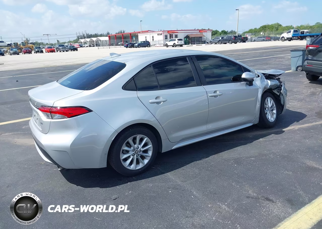 2022 Toyota Corolla Le VIN:JTDHPMAE0NJ204105 - 4