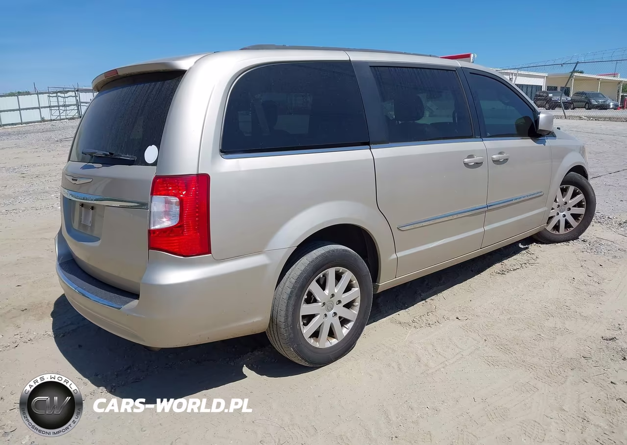 2013 Chrysler Town & Country Touring VIN:2C4RC1BG0DR661313 - 4