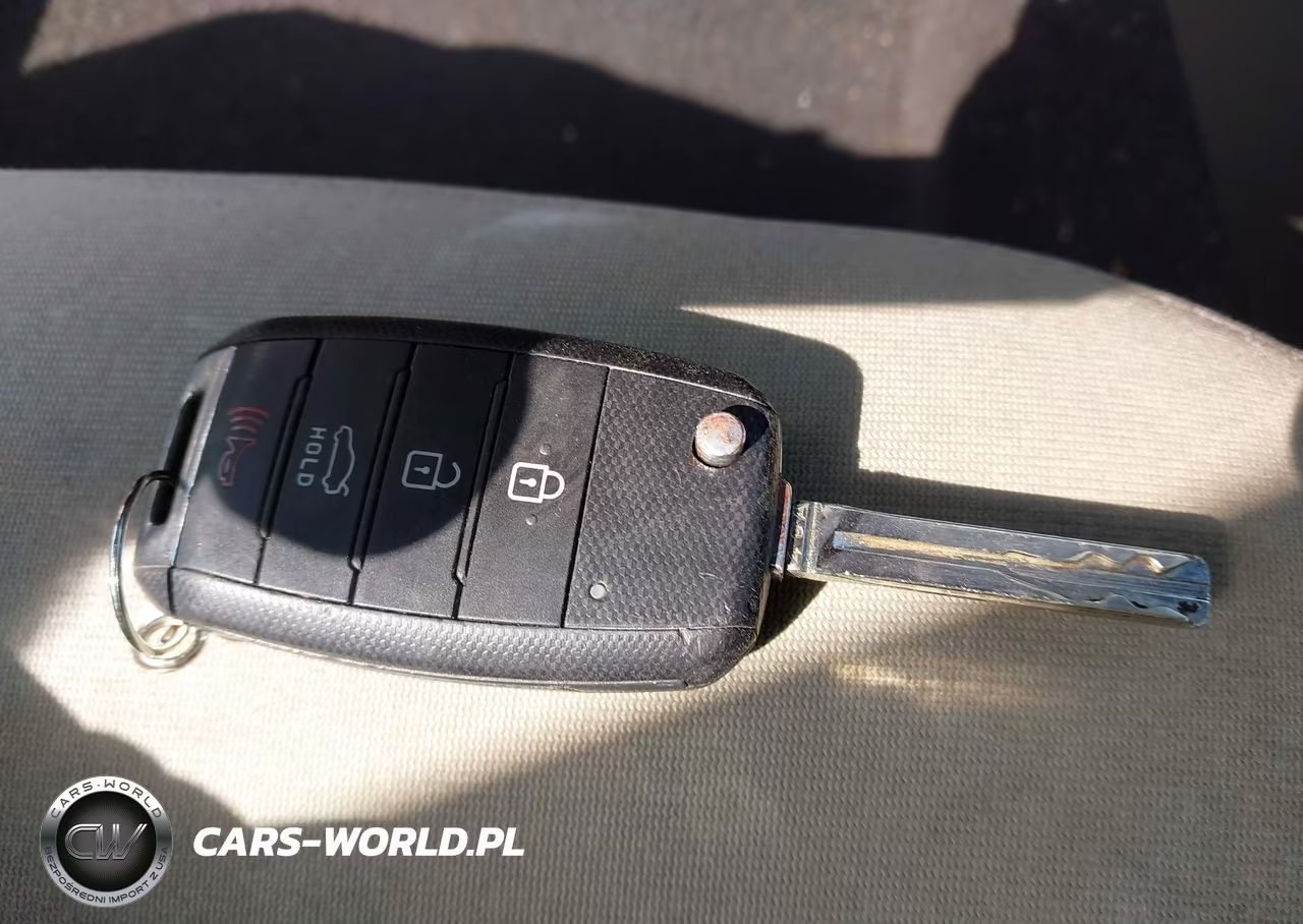 2015 Kia Optima Lx VIN:5XXGM4A77FG438799 - 11
