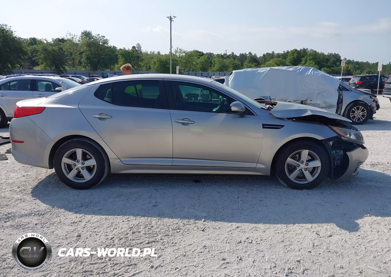 2015 Kia Optima Lx VIN:5XXGM4A77FG438799 - 13