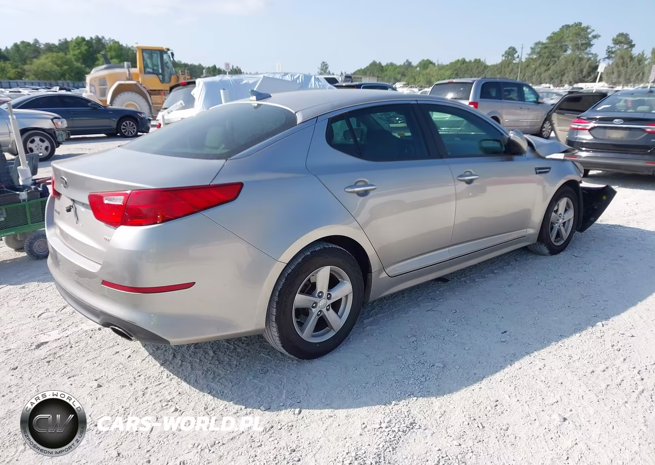 2015 Kia Optima Lx VIN:5XXGM4A77FG438799 - 4