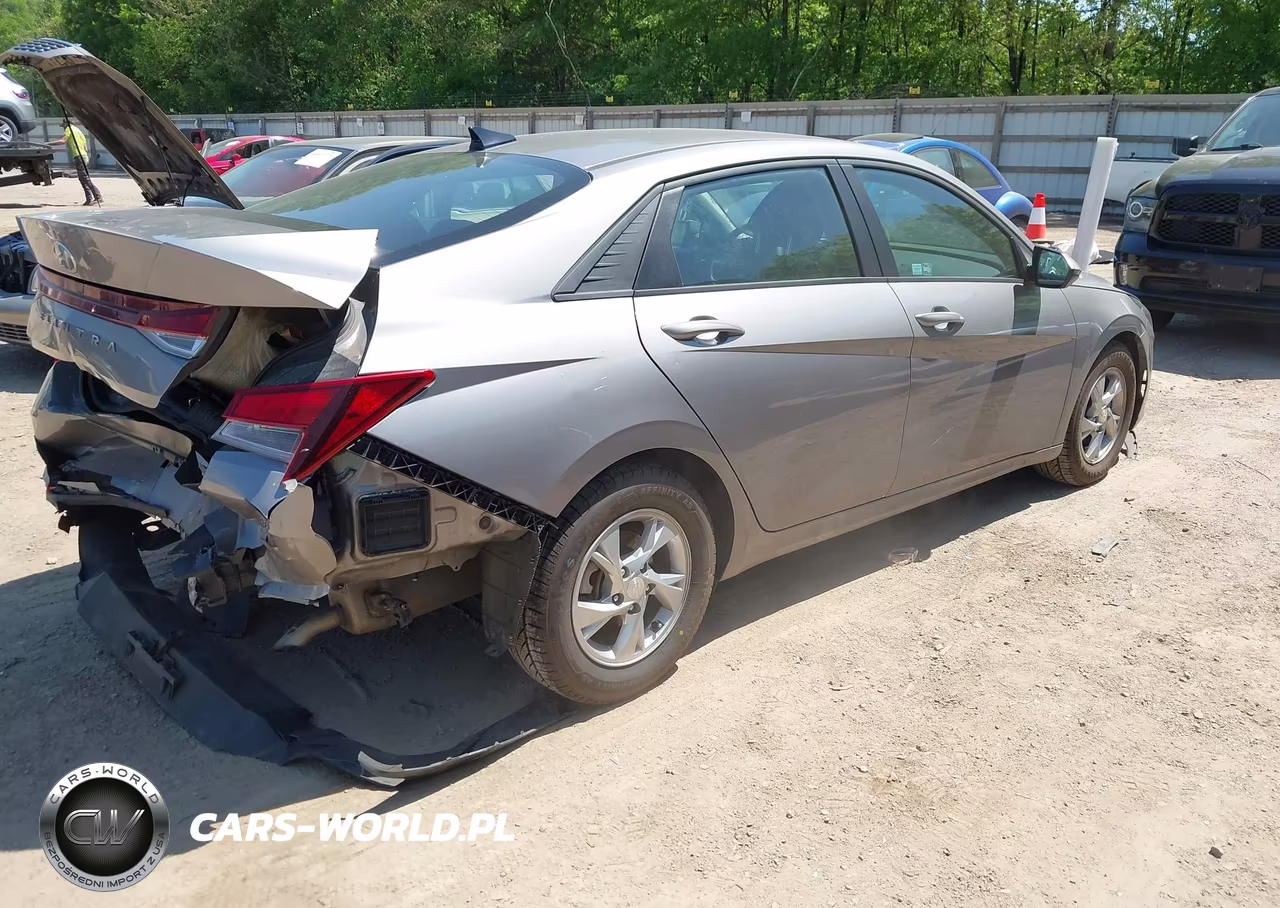 2021 Hyundai Elantra Se VIN:KMHLL4AG1MU147137 - 4