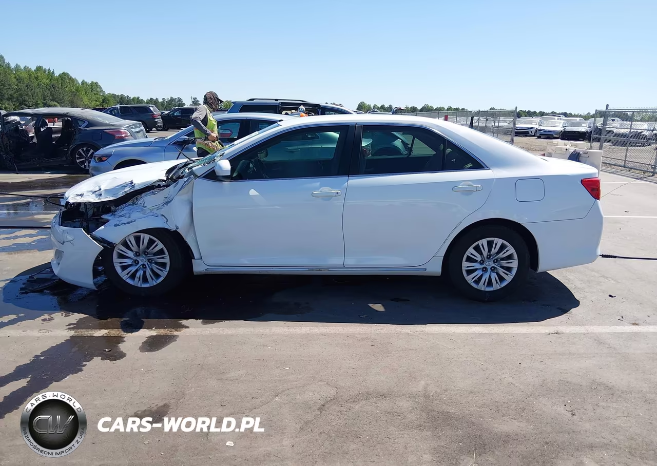 2012 Toyota Camry Le VIN:4T1BF1FK0CU164251 - 14