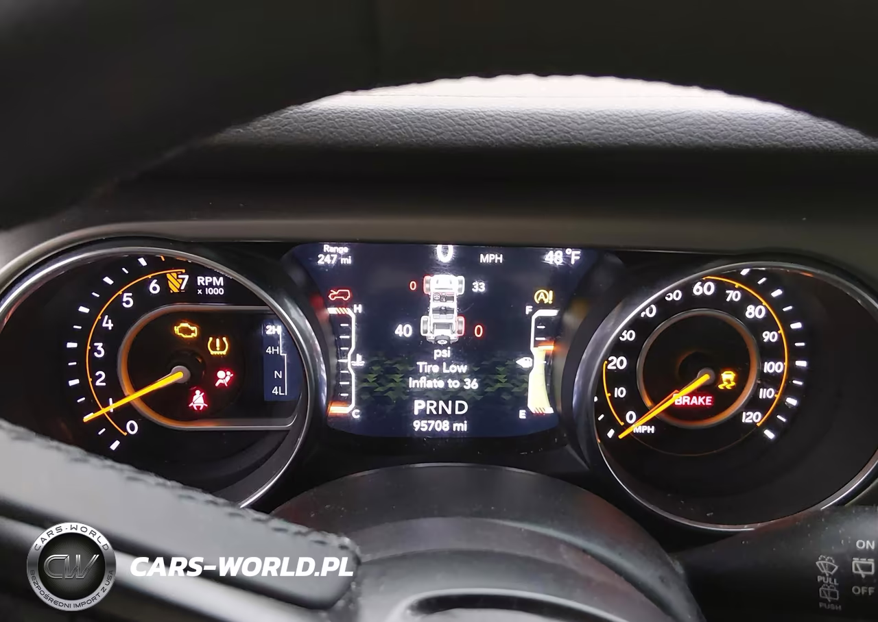 2018 Jeep Wrangler Unlimited Sport S 4X4 VIN:1C4HJXDG3JW304549 - 7